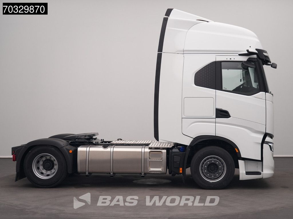 Iveco S-Way 500 4X2 NEW! HPEB ACC 2x beds Mirrorcams 2x tanks Parking Cooler