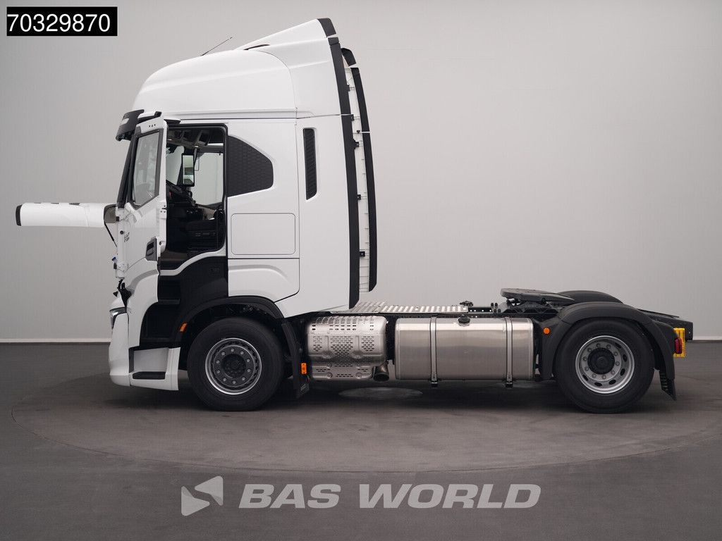 Iveco S-Way 500 4X2 NEW! HPEB ACC 2x beds Mirrorcams 2x tanks Parking Cooler