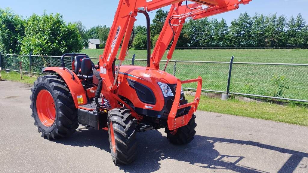KIOTI DK5020 NHS DK5020 NHS narrow 148 cm breed 4wd tractor 50 pk rops beugel nieuw