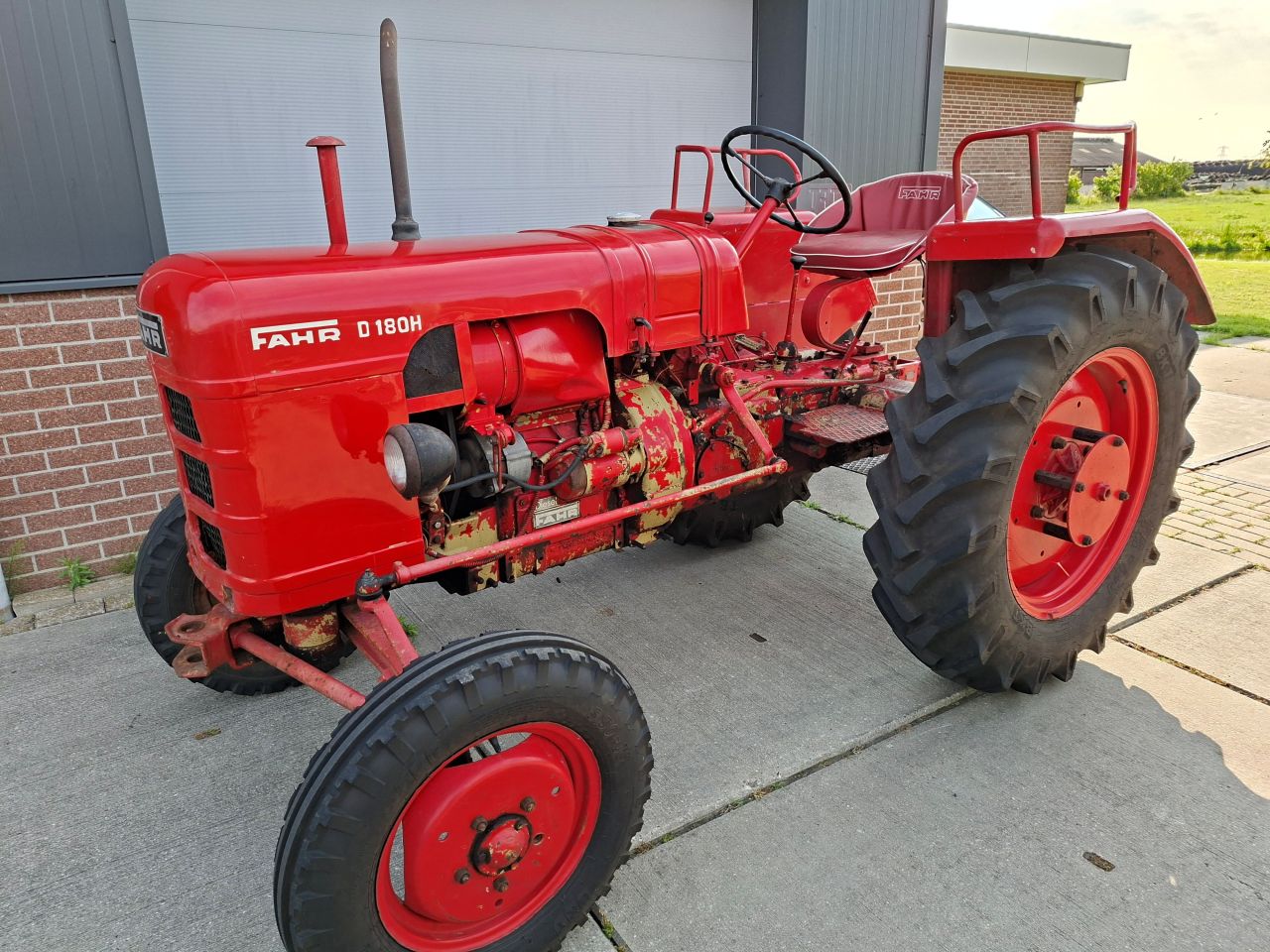 3 stuks oldtimers Ford - Fahr - Cormick