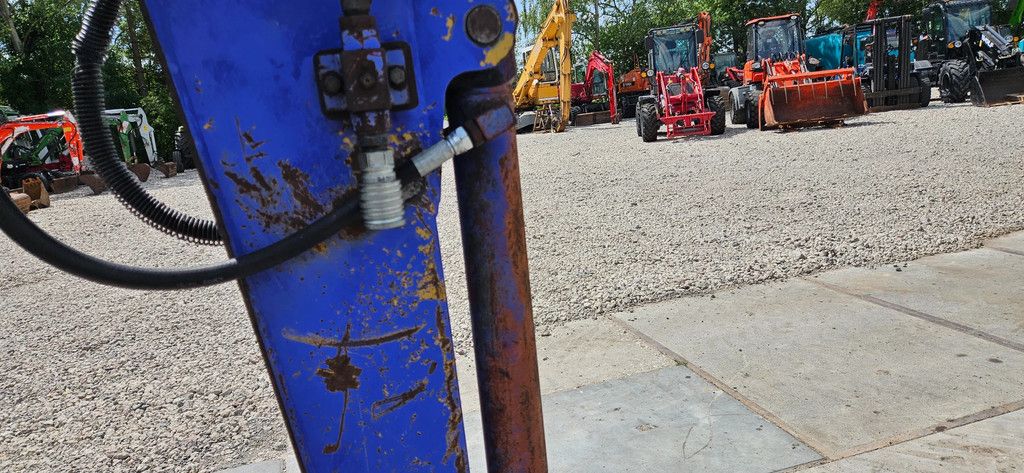 Hitachi Armand AX 22-2