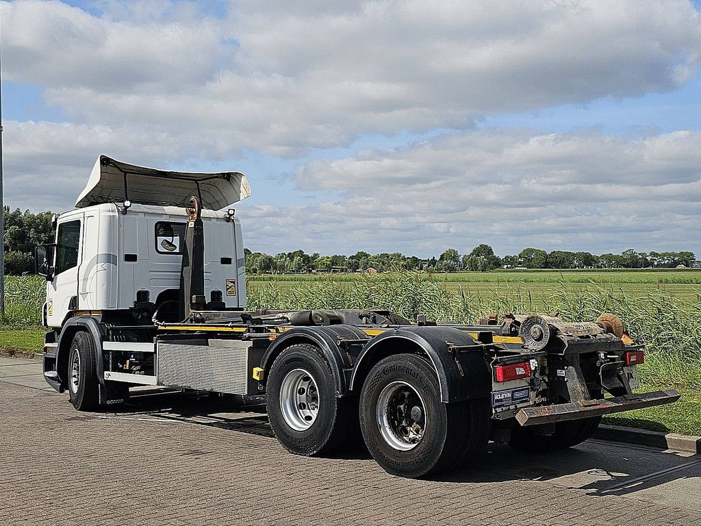 SCANIA P410 ajk 20 ton