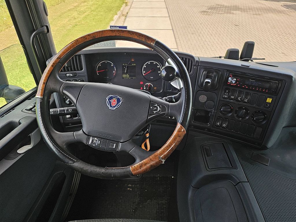 SCANIA P410 ajk 20 ton