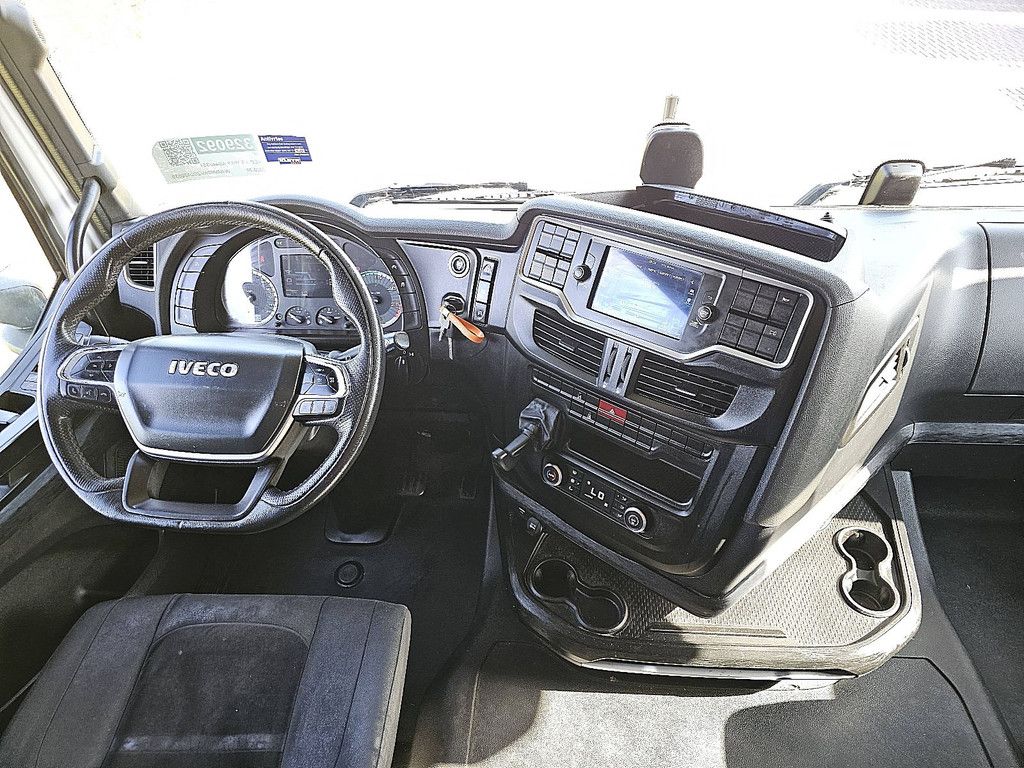 IVECO S-WAY AS440S51