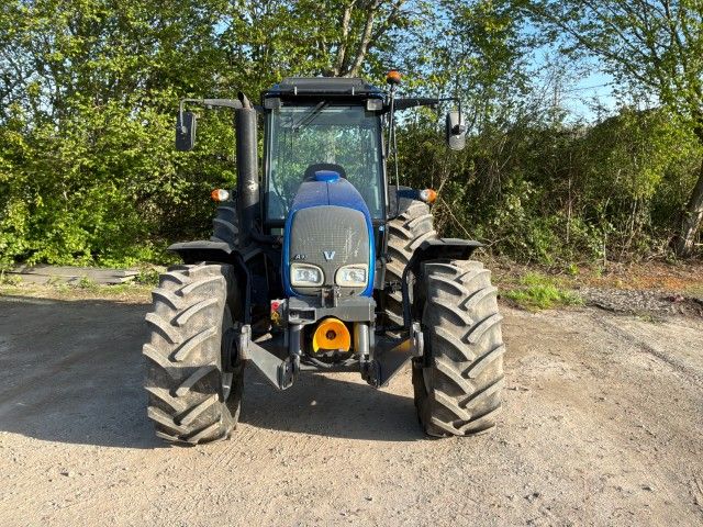 2013 Valtra A93 Farm Tractor