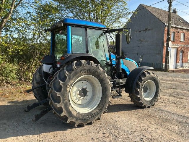 2013 Valtra A93 Farm Tractor