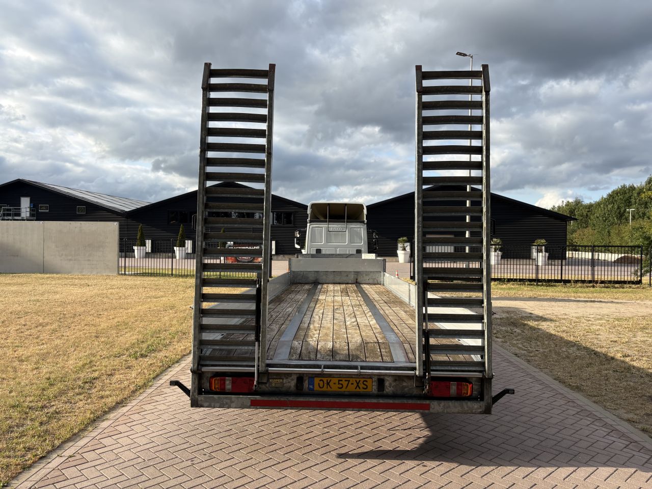 IVECO eurocargo trekker 18 ton - oplegger semi dieplader 16 ton