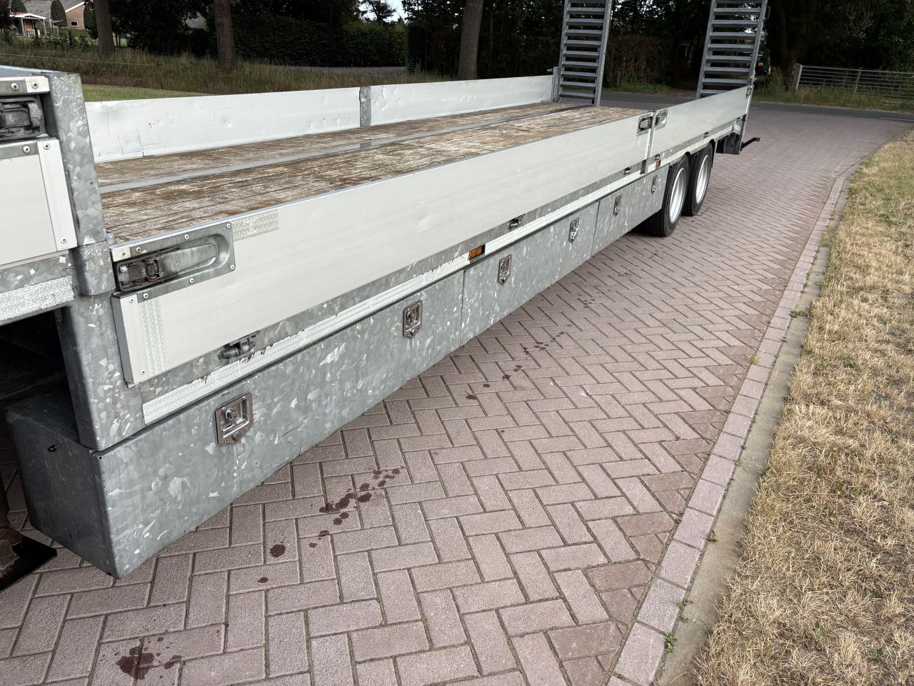 IVECO eurocargo trekker 18 ton - oplegger semi dieplader 16 ton