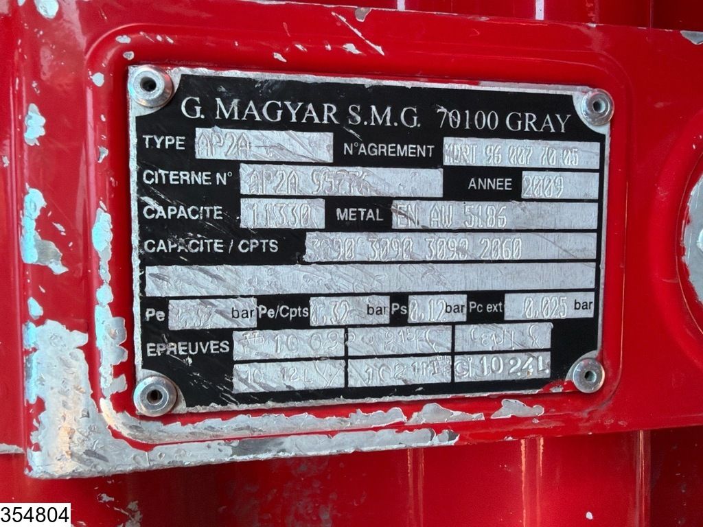 DAF LF 250 Fuel, 11300 liter, 4 Comp, Magyar, Manual