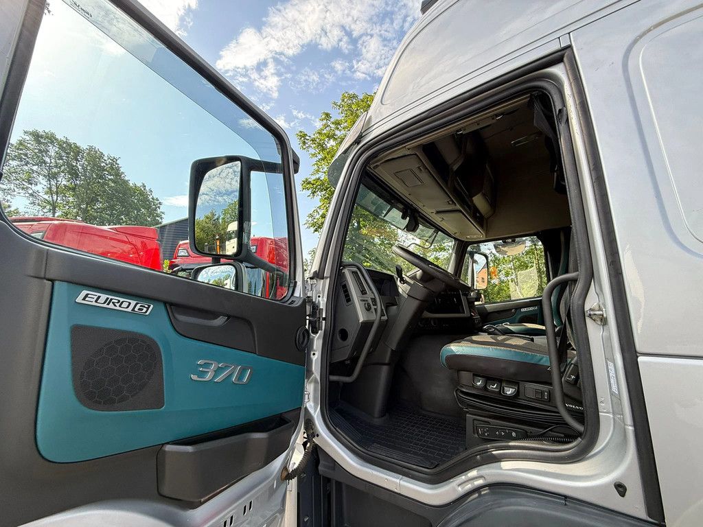 Volvo FM 370 7.7M Koffer EURO 6 LBW + Pacton AHW ACC