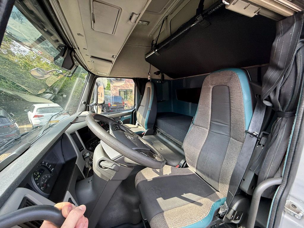 Volvo FM 370 7.7M Koffer EURO 6 LBW + Pacton AHW ACC