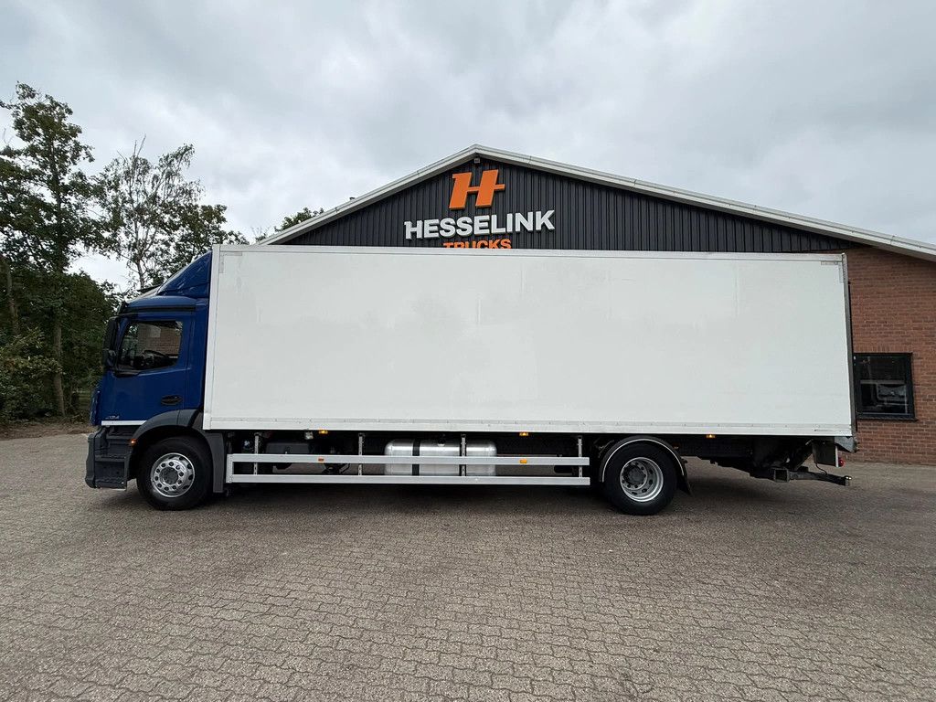 Mercedes-Benz Antos 2124 Carrier 1950MTVector 3 Compartments