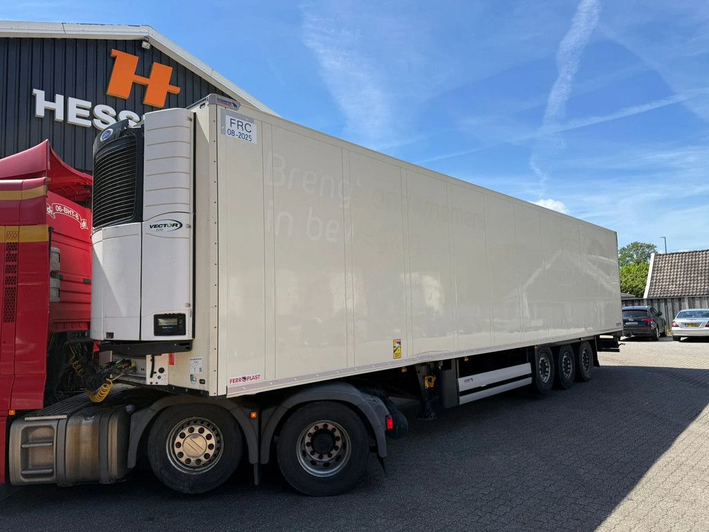 Schmitz Cargobull Carrier Vector 1550D+E 4268 uur! NL Trailer APK/TUV 08-2026