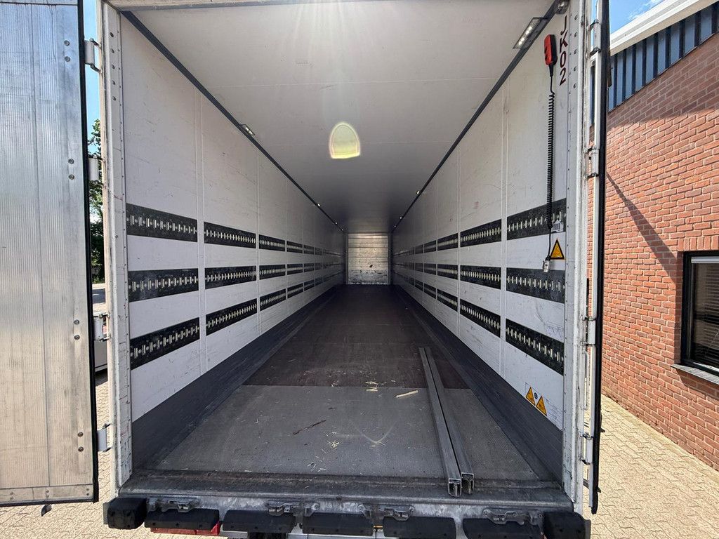 Schmitz Cargobull SCB S*2 Iso Koffer 2500KG LBW Palletkist APK 01-2027