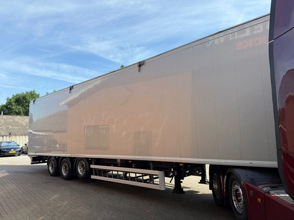 Knapen Trailers 96m3 Liftas Cargo Floor 10MM 2 year old! Afstandsbediening Silver metallic