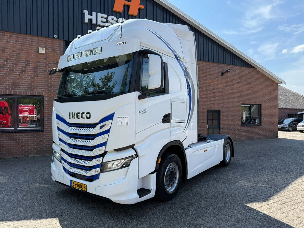 Iveco S-WAY 460 LNG Retarder Leren Bekleding NL Truck APK/TUV -2027 - Top condition