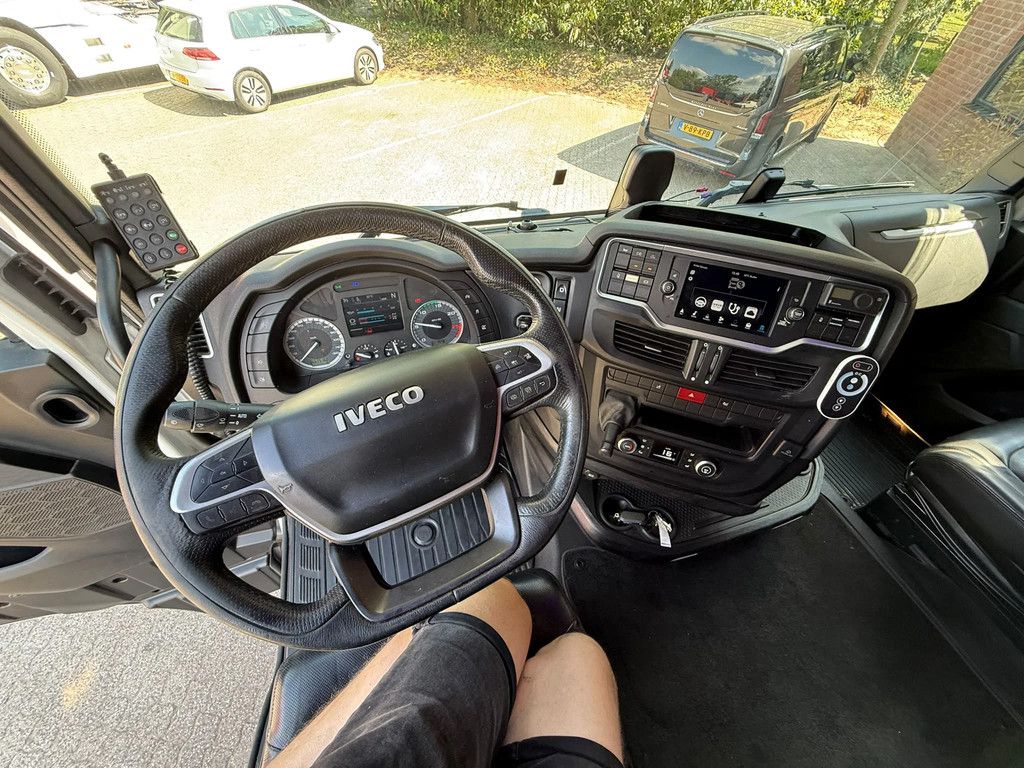 Iveco S-WAY 460 LNG Retarder Leren Bekleding NL Truck APK/TUV -2027 - Top condition
