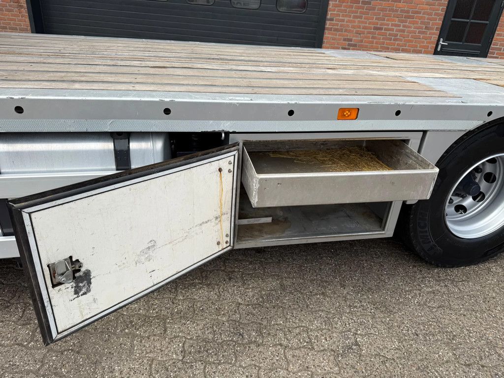 Scania R620-V8 Machinery Transport - Schuifplatteau, Body 3 year old