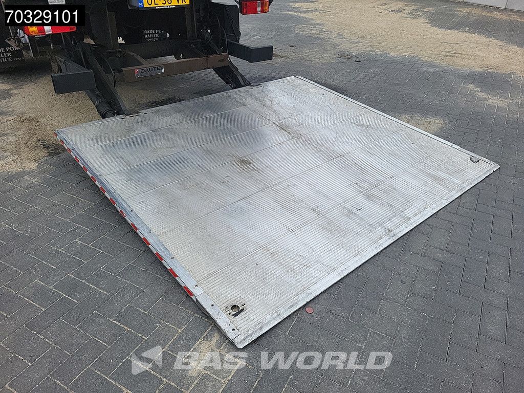 Ackermann VS-F 24/13.6 3 axles 3000KG Laadklep 2xStuur 1xLiftas APK 11/26