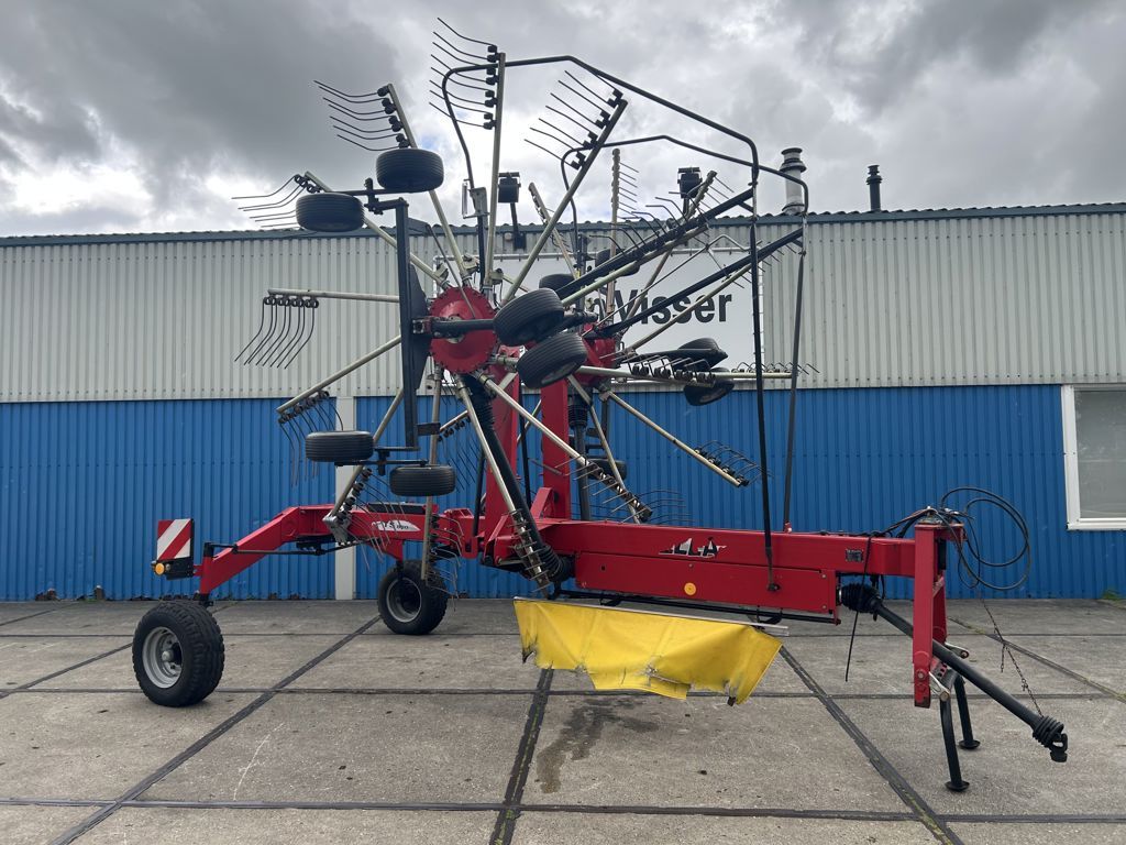 Fella TS 880