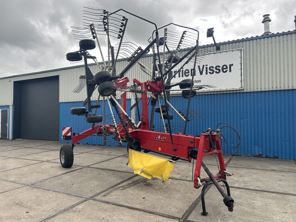 Fella TS 880