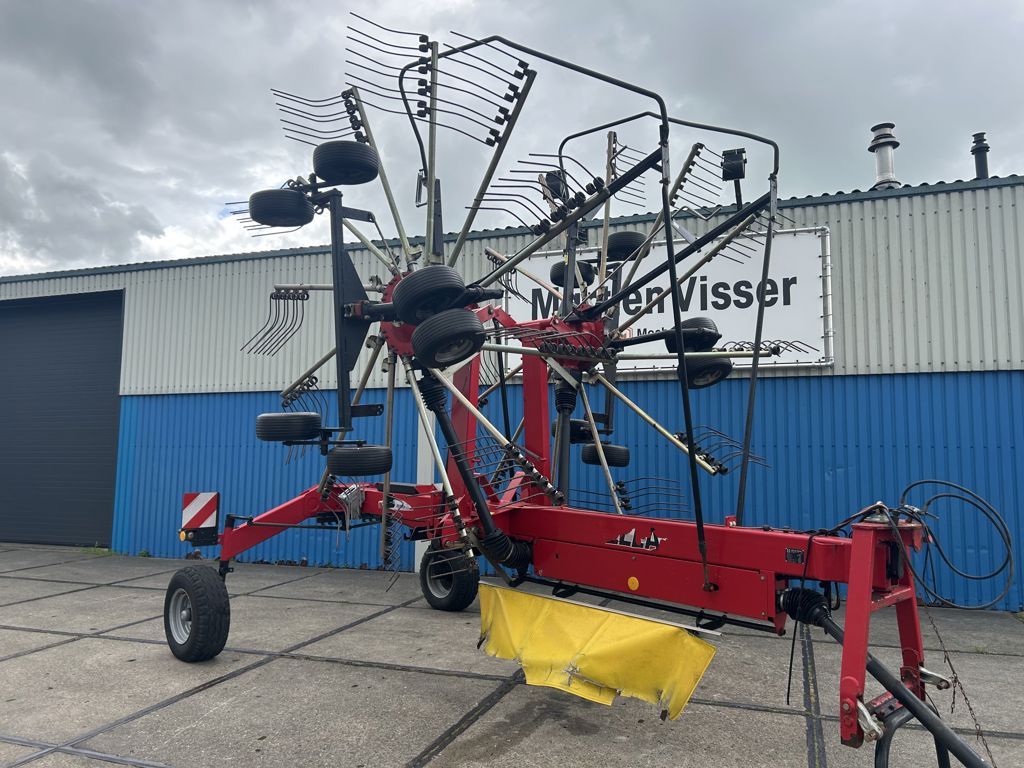 Fella TS 880