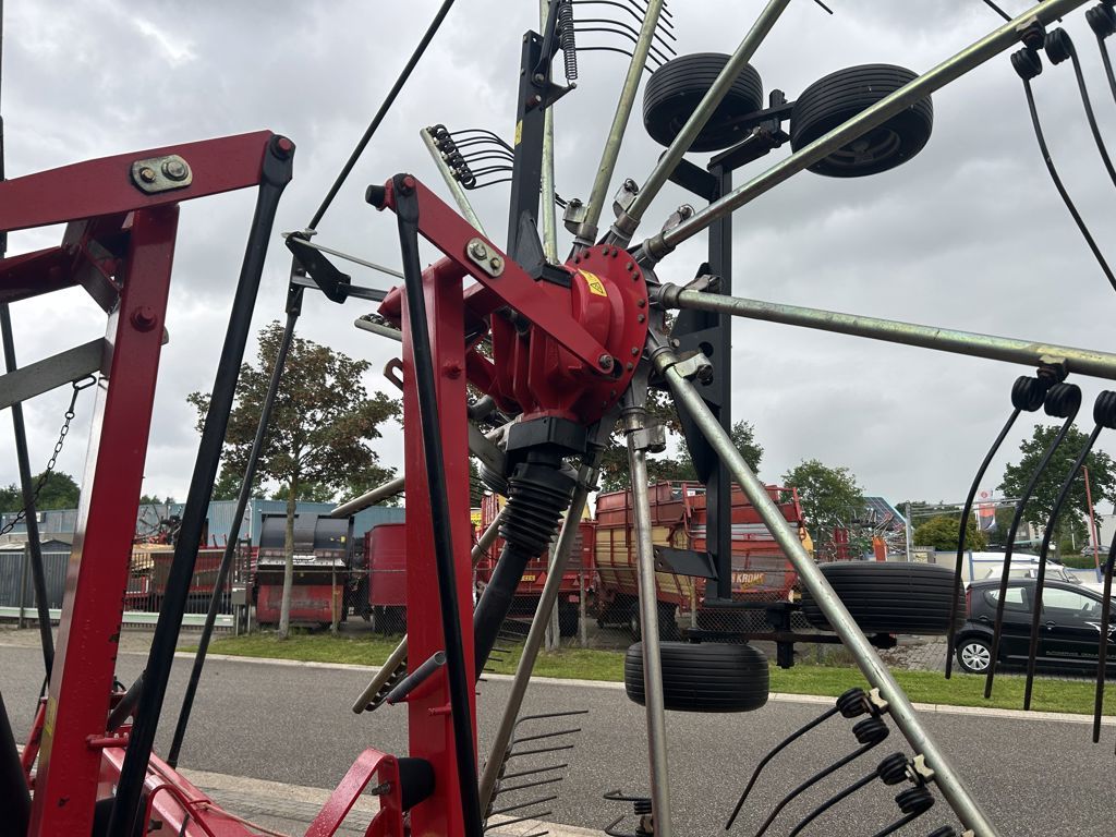 Fella TS 880