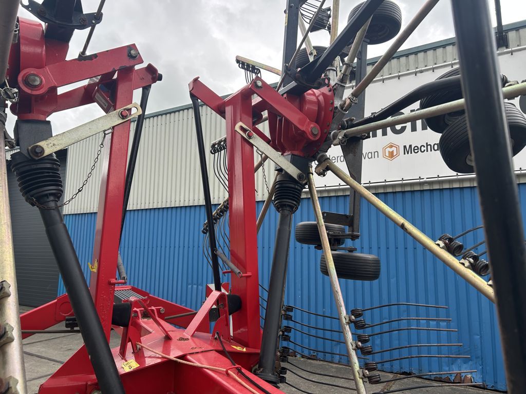 Fella TS 880