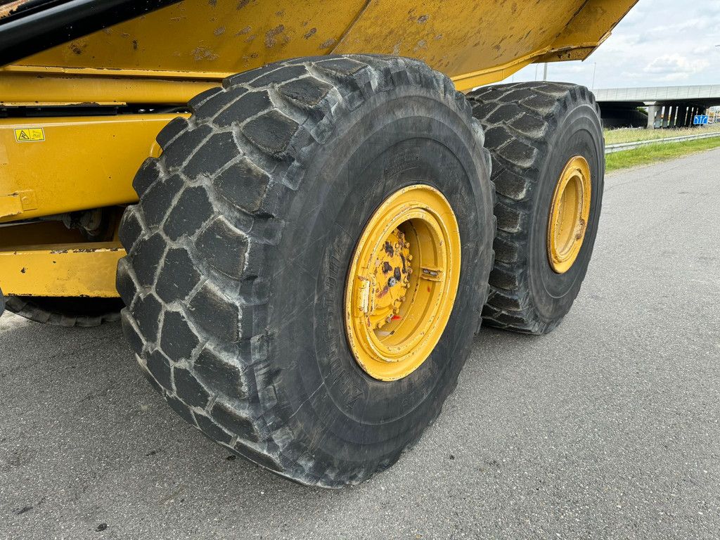 Caterpillar 740B