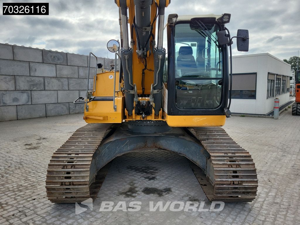 Liebherr R922 LC