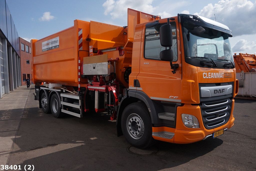 DAF FAN CF 300 Zijlader