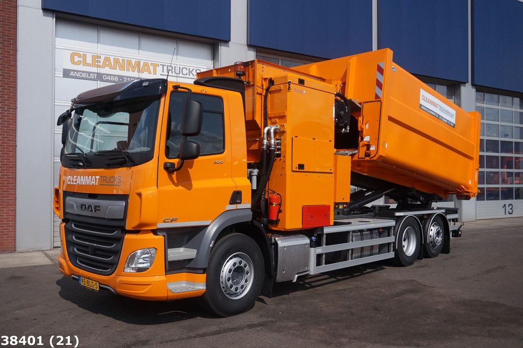 DAF FAN CF 300 Zijlader