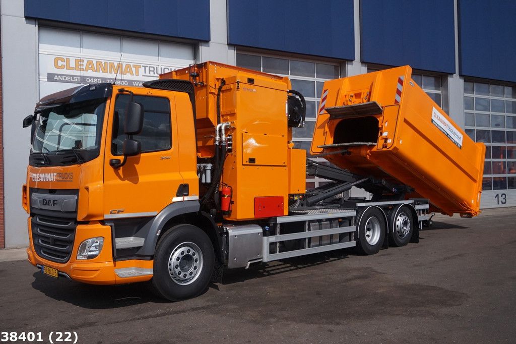 DAF FAN CF 300 Zijlader