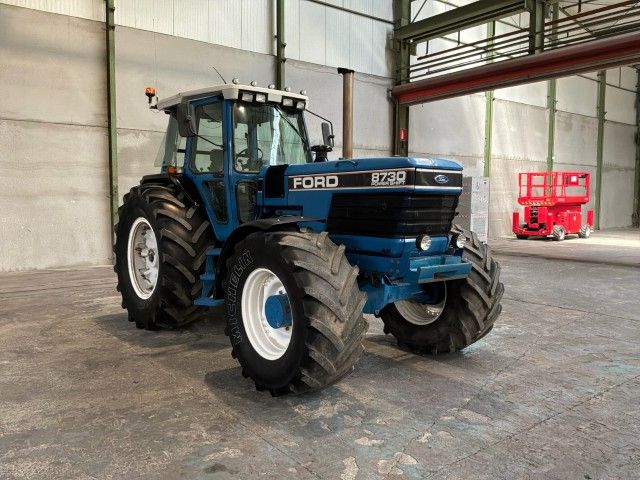 1990 Ford 8730 DT 4-wheel-drive tractor