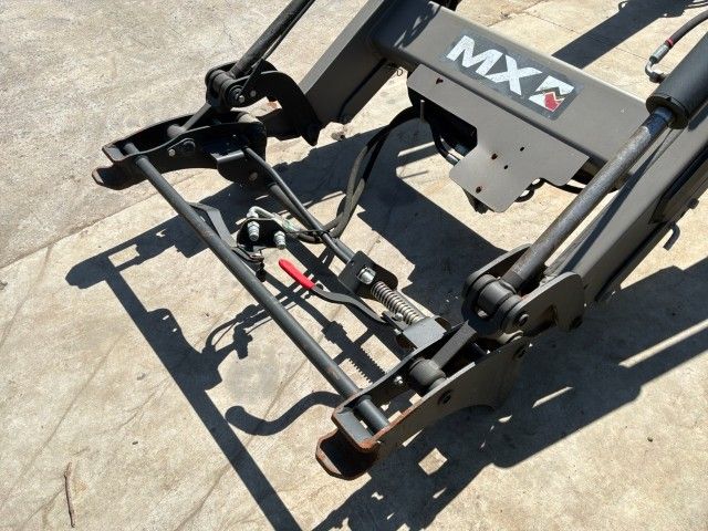2011 MX U412+ Front Loader