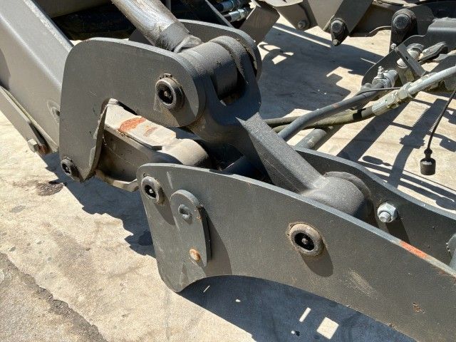 2011 MX U412+ Front Loader