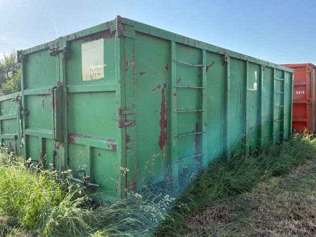 Construction trailer