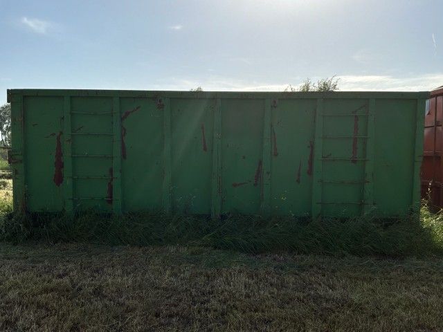 Construction trailer