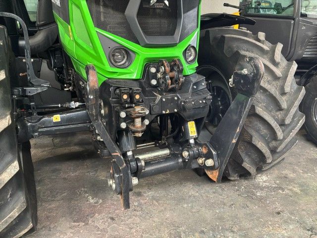 Deutz-Fahr Agrotron 6165 RC-Shift, landwirtschaftlicher Traktor mit Allradantrieb