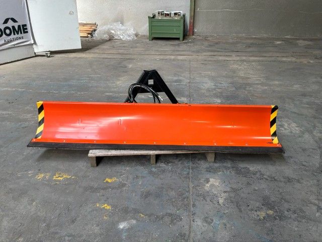 Federbelastete Schneekippfunktion (nicht in Gebrauch)
