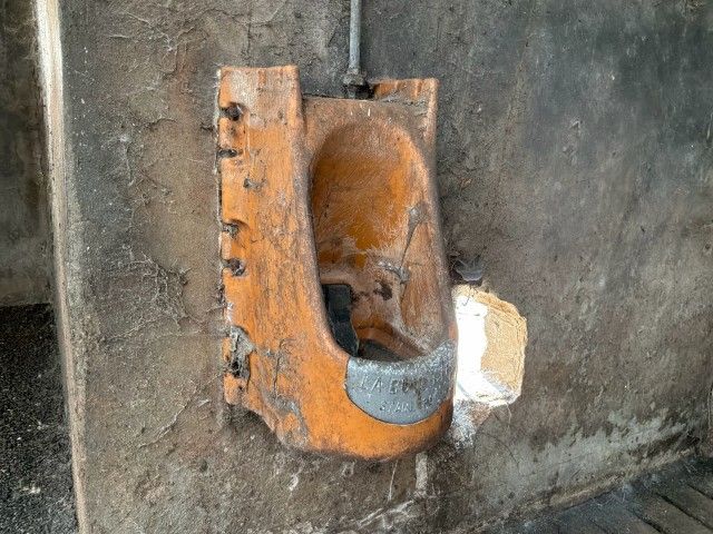 La Buvette Stall 3000 Water Troughs (5)