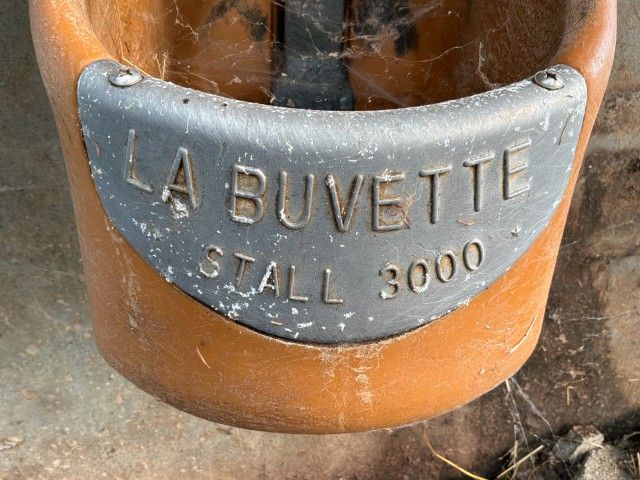La Buvette Stall 3000 Water Troughs (5)
