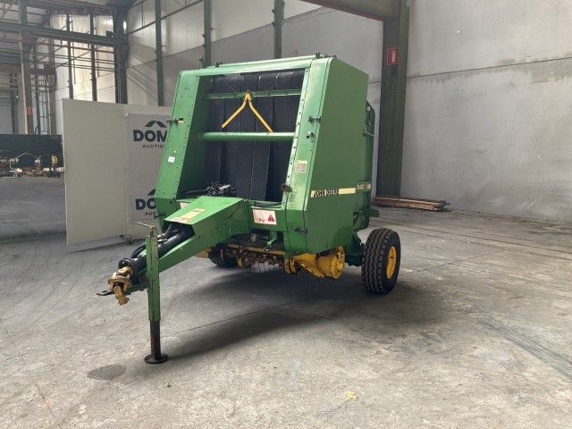 John Deere 540 Round Baler