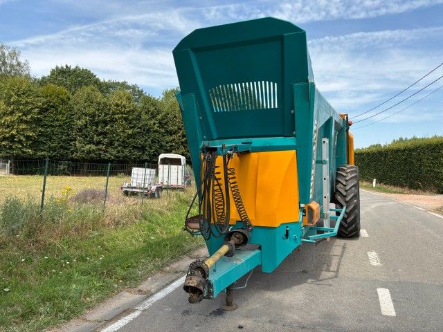 2013 Rolland 6119 Kompoststreuer