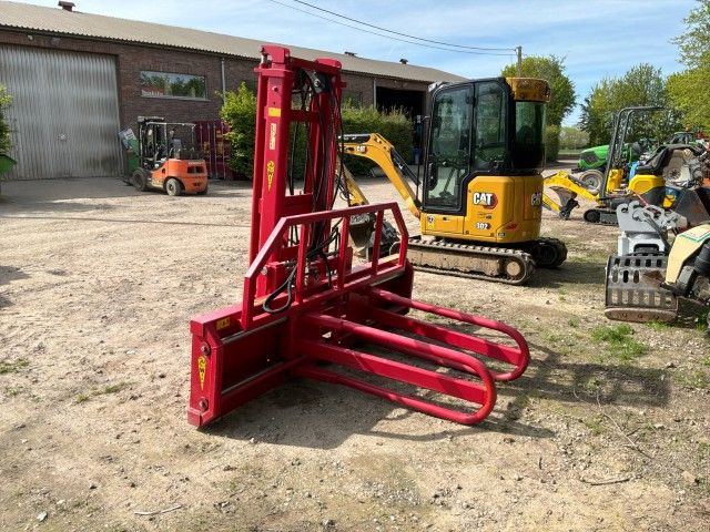 Wifo BKP-UD & HMD-280 Bale Clamp with Lifting Mast
