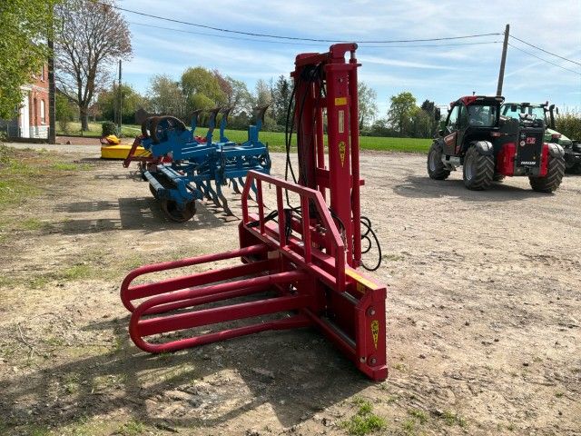 Wifo BKP-UD & HMD-280 Bale Clamp with Lifting Mast