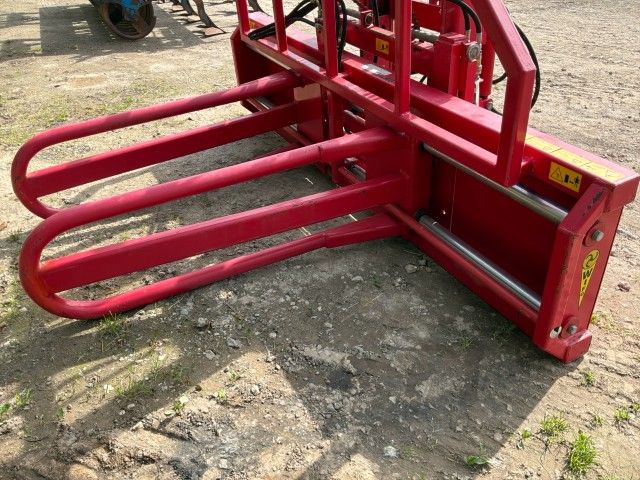 Wifo BKP-UD & HMD-280 Bale Clamp with Lifting Mast