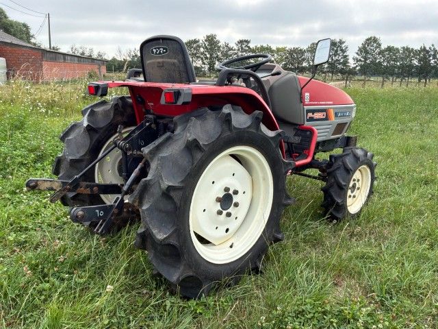 Yanmar F-220 Four-Wheel-Drive Mini Tractor