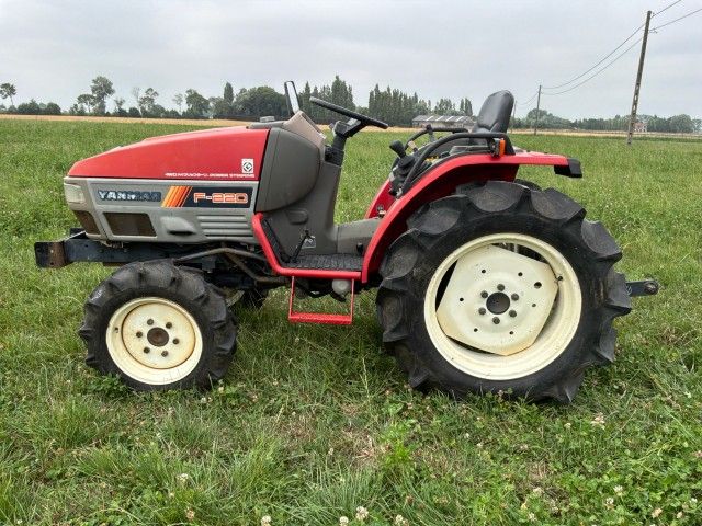 Yanmar F-220 Four-Wheel-Drive Mini Tractor