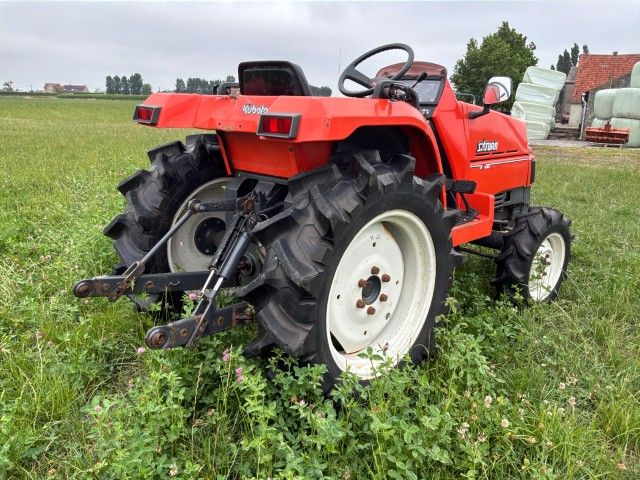 Kubota Saturn X-20 Four-Wheel-Drive Mini Tractor